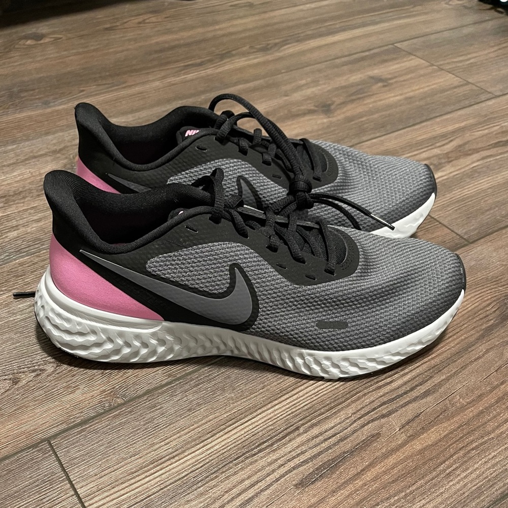 Women's Nike Revolution Sneakers Size 11